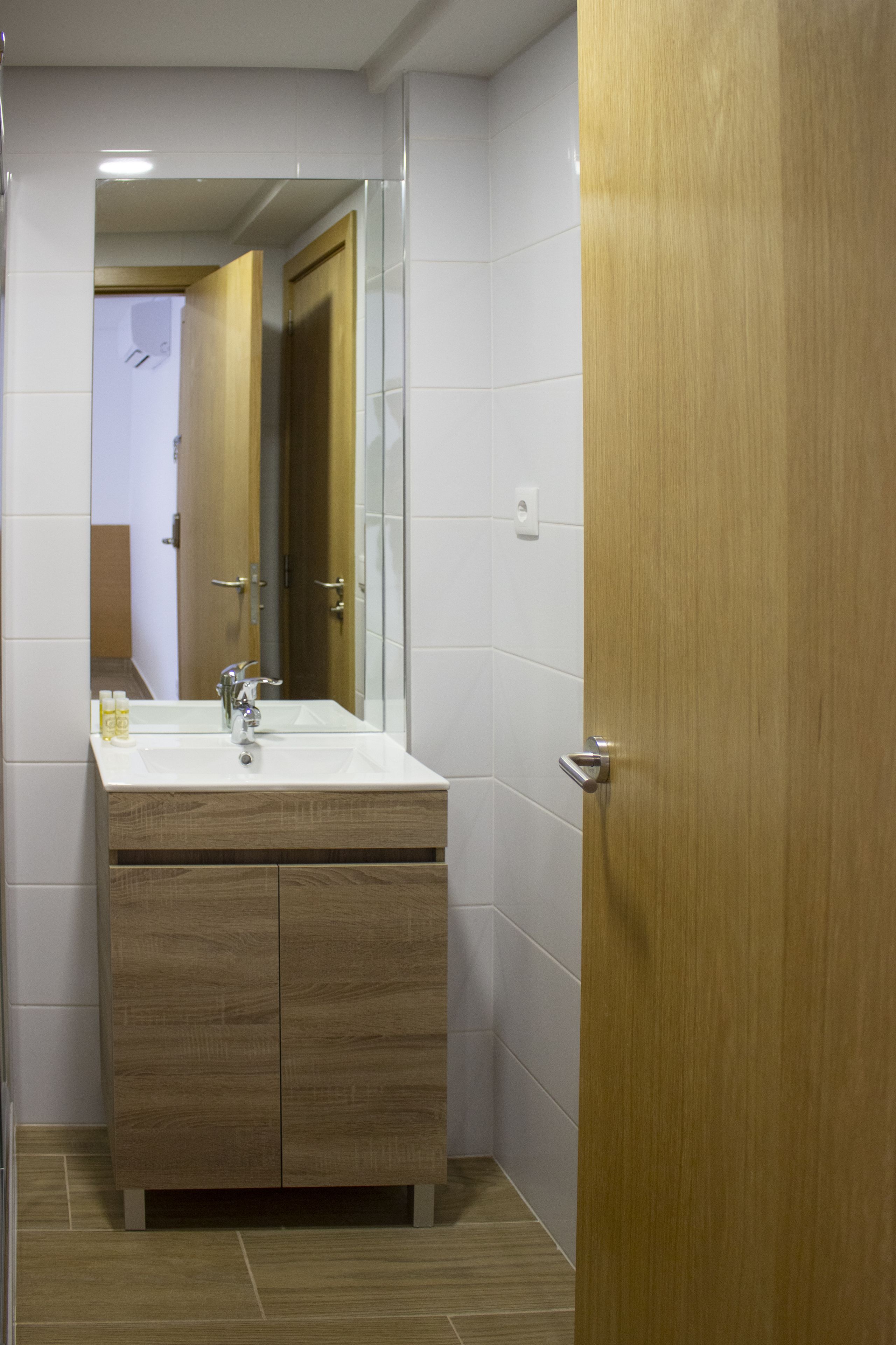 Doppelzimmer | Waschbecken im Bad