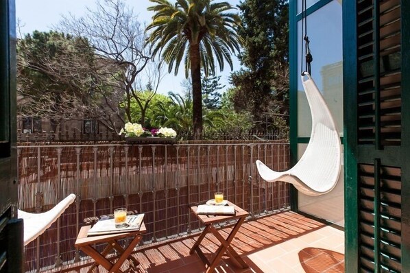 Habitación doble superior, terraza | Terraza o patio