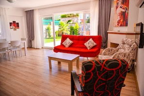 Villa - icke-rökare | Vardagsrum | LCD-tv