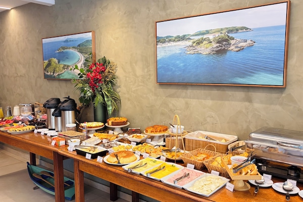 Petit déjeuner buffet compris tous les jours