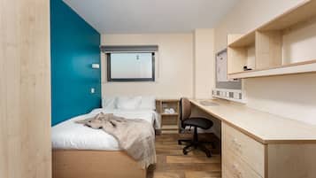 Desk, laptop workspace, free WiFi, bed sheets