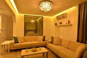 Villa | Wohnbereich | LCD-Fernseher