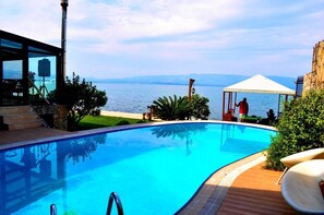 Piscine extérieure