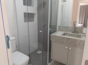 Apartment (307) | Bathroom sink