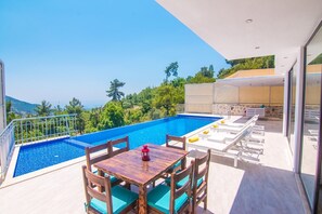 วิลล่า | สระว่ายน้ำส่วนตัว