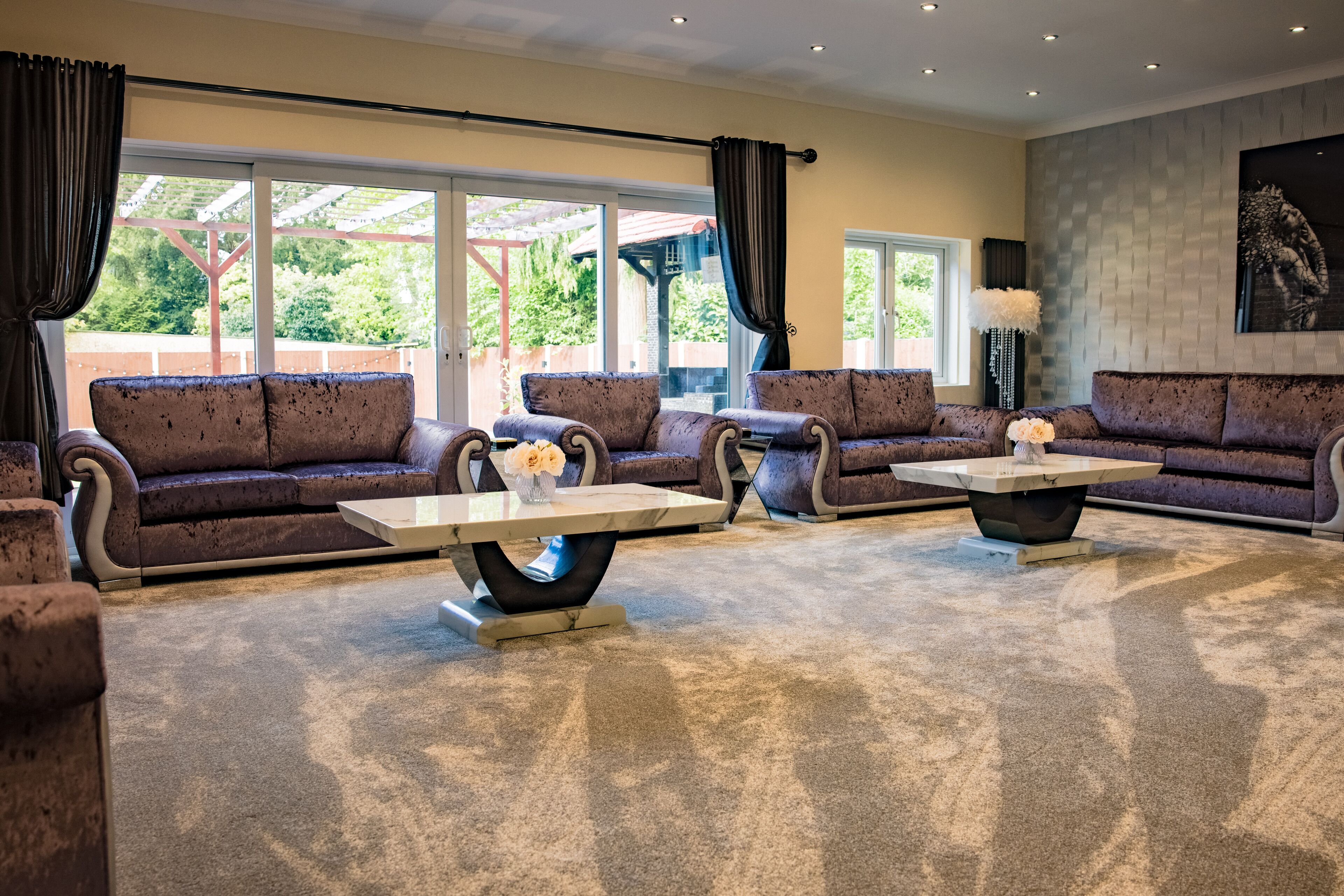 flat-screen tv, dvd player