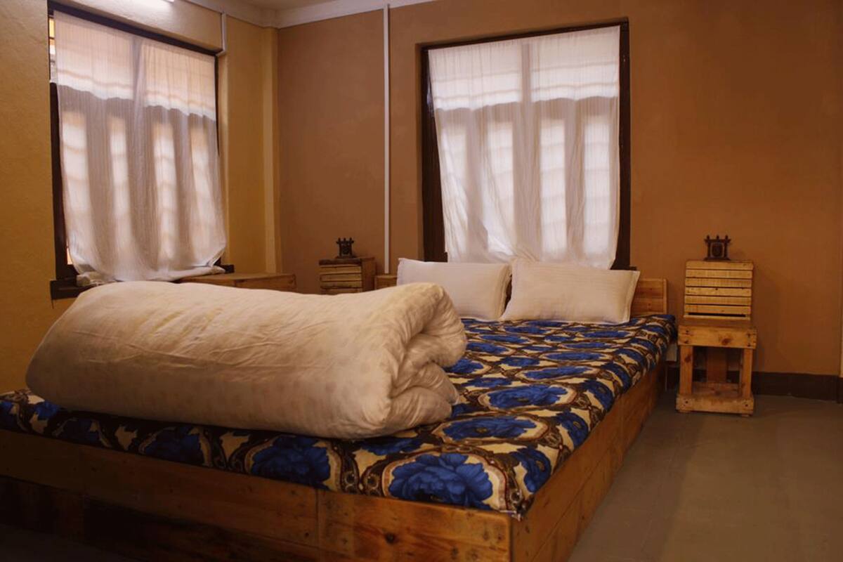 Bed sheets, wheelchair access