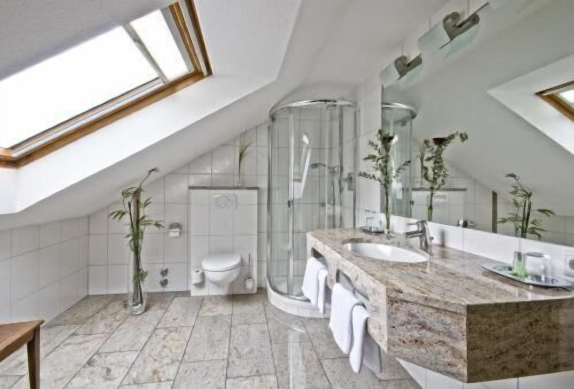 Douche, serviettes fournies