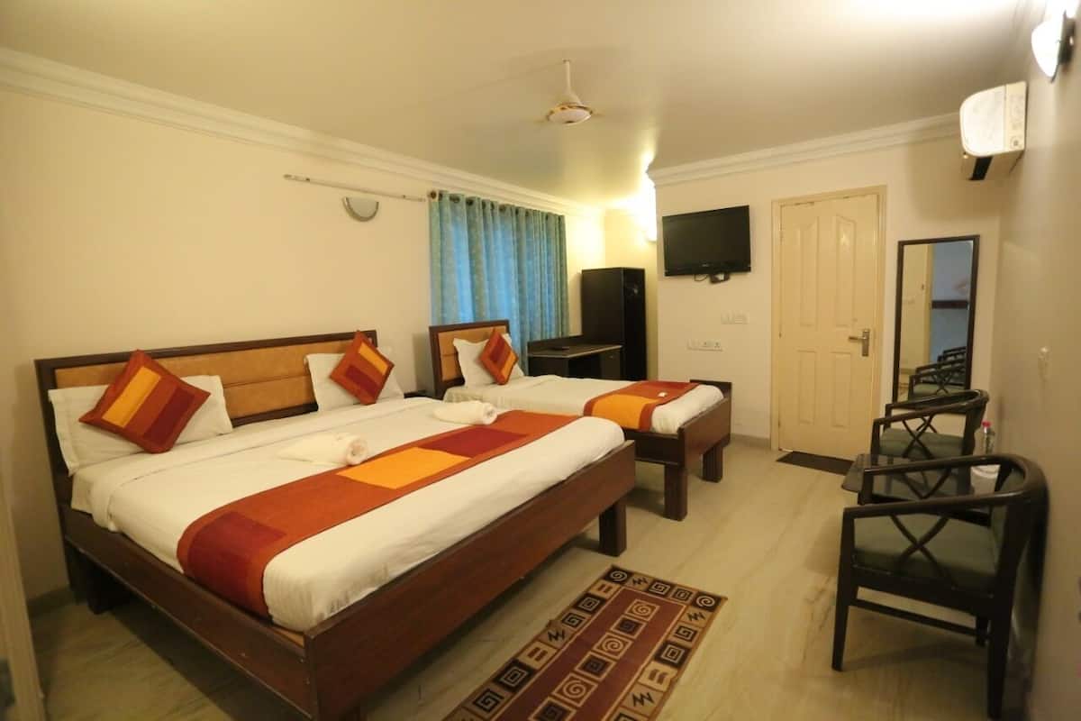 Family Room | 1 bilik tidur, dilengkapkan perabot secara berasingan, meja