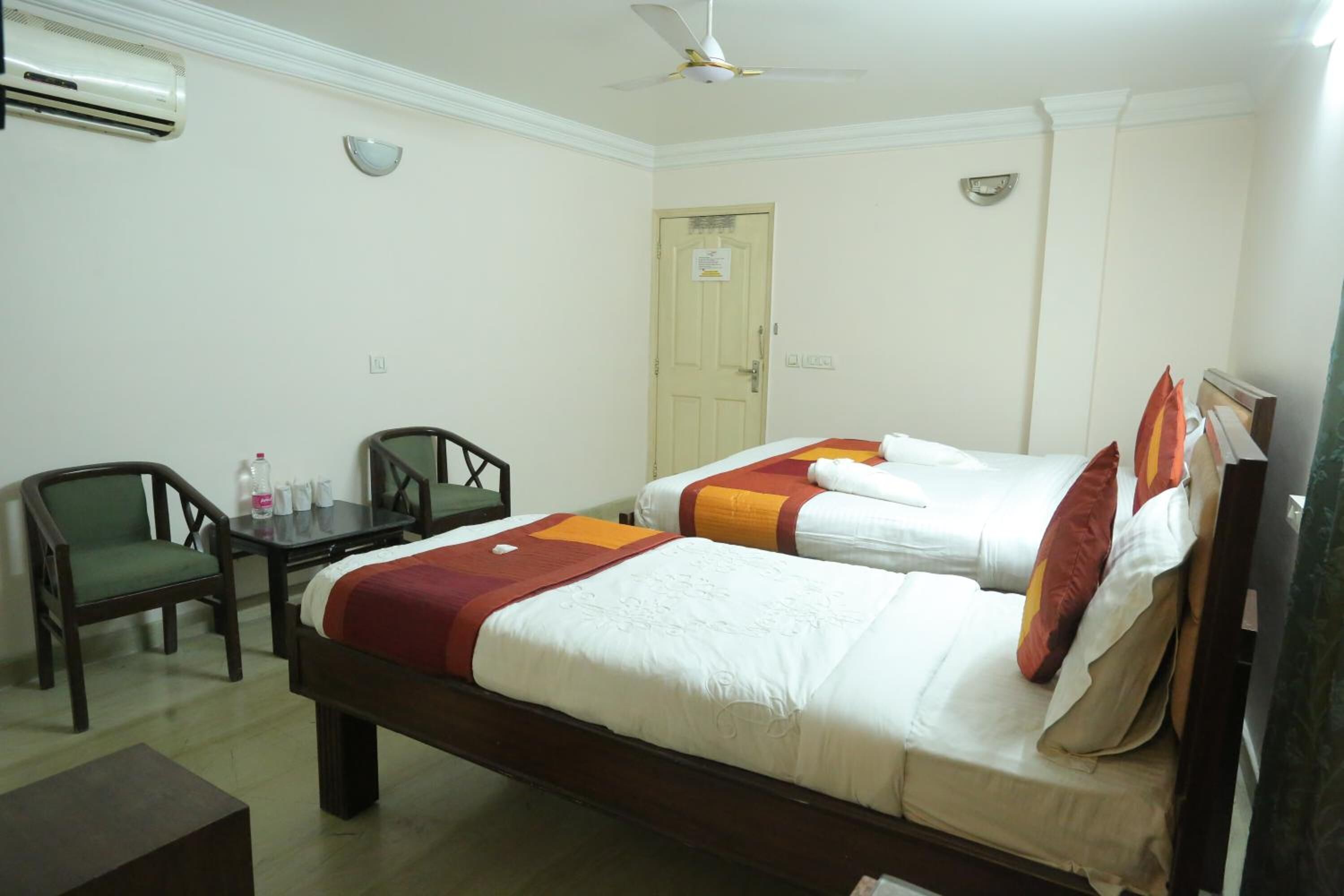 Photo - Hotel IVY Plaza Near IGI Airport