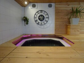 Sauna, poreallas, höyrysauna