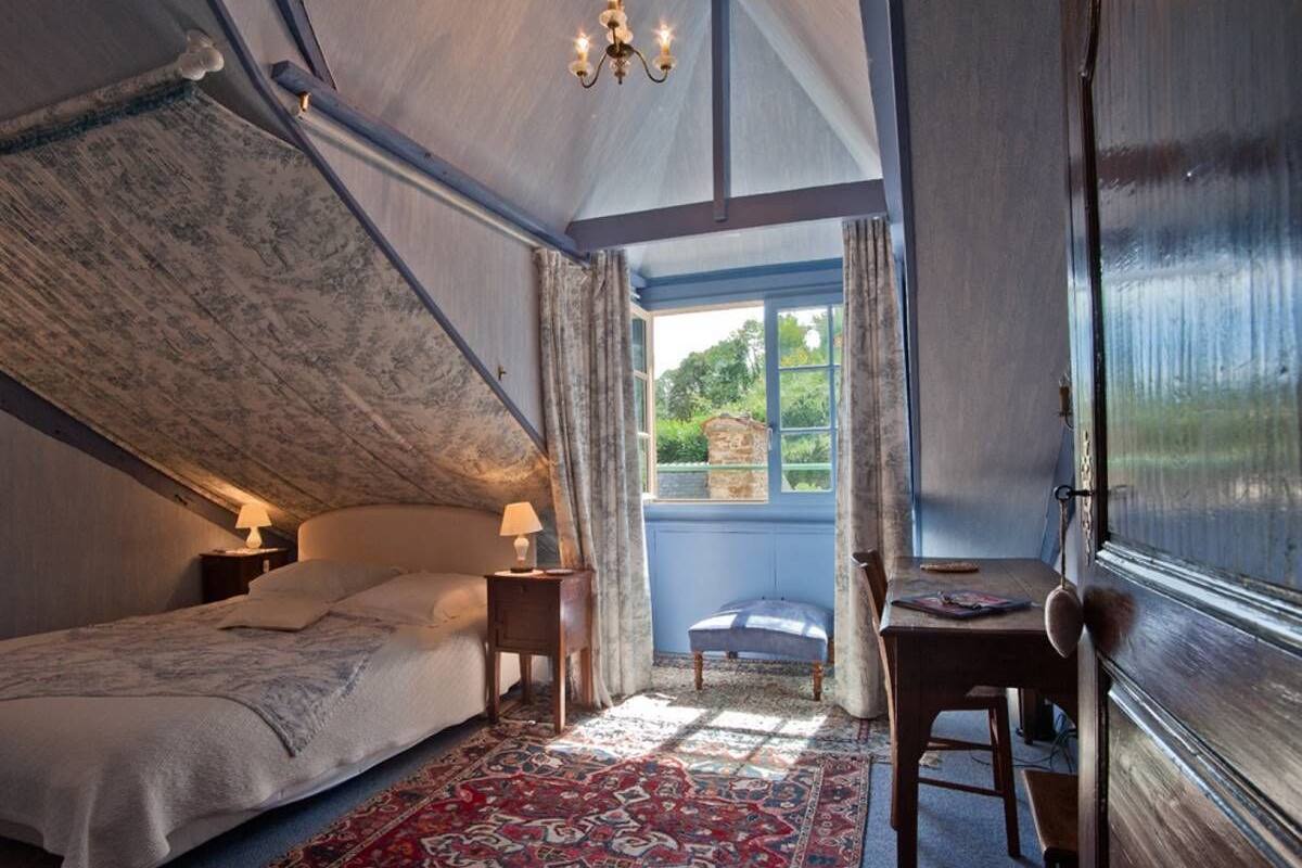 Double Room, 1 Double Bed, Non Smoking (Pastorale) | Premium bedding, iron/ironing board (on request), WiFi (free)