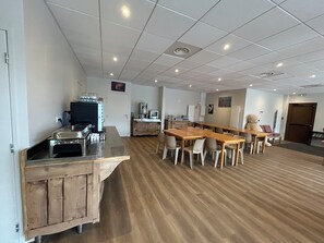Coin salon dans le hall