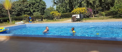 Udendørs pool, liggestole