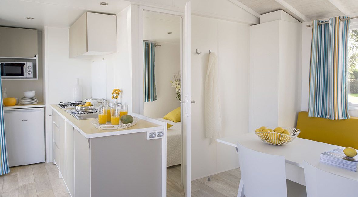 Cottage Tiêu chuẩn (3 Fleurs 5 personnes) | Bếp riêng | Tủ lạnh, lò vi sóng, bếp nấu, máy rửa bát 