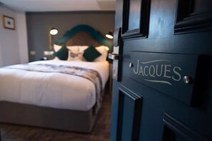 Doppia Deluxe | Biancheria da letto di alta qualità, ferro/asse da stiro, Wi-Fi gratuito