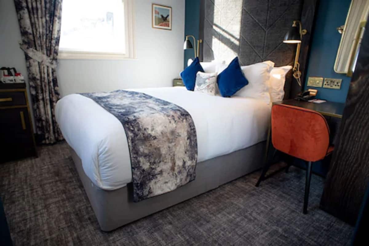 Standaard kamer | Luxe beddengoed, een strijkplank/strijkijzer, gratis wifi, beddengoed