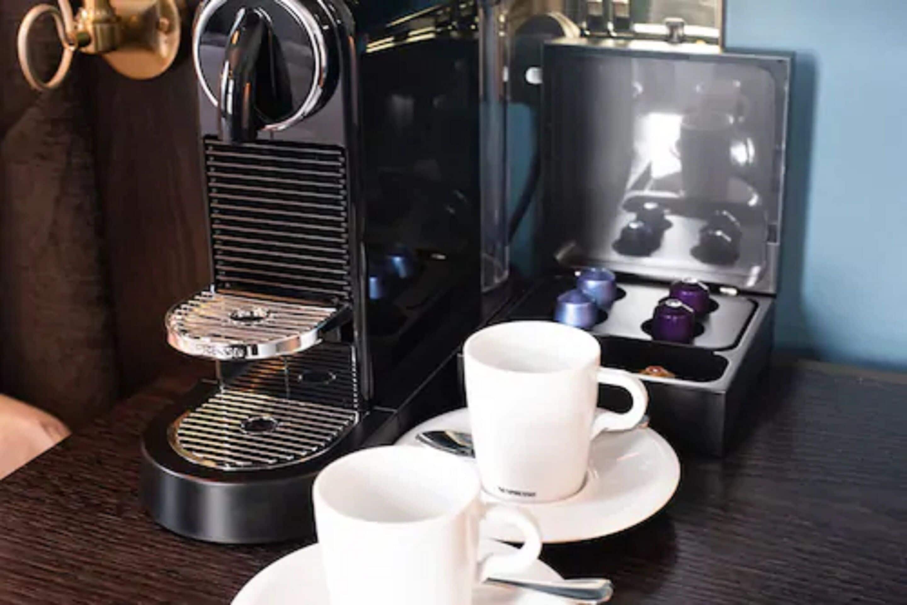 small double room | premium bedding, iron/ironing board, free wifi, bed sheets