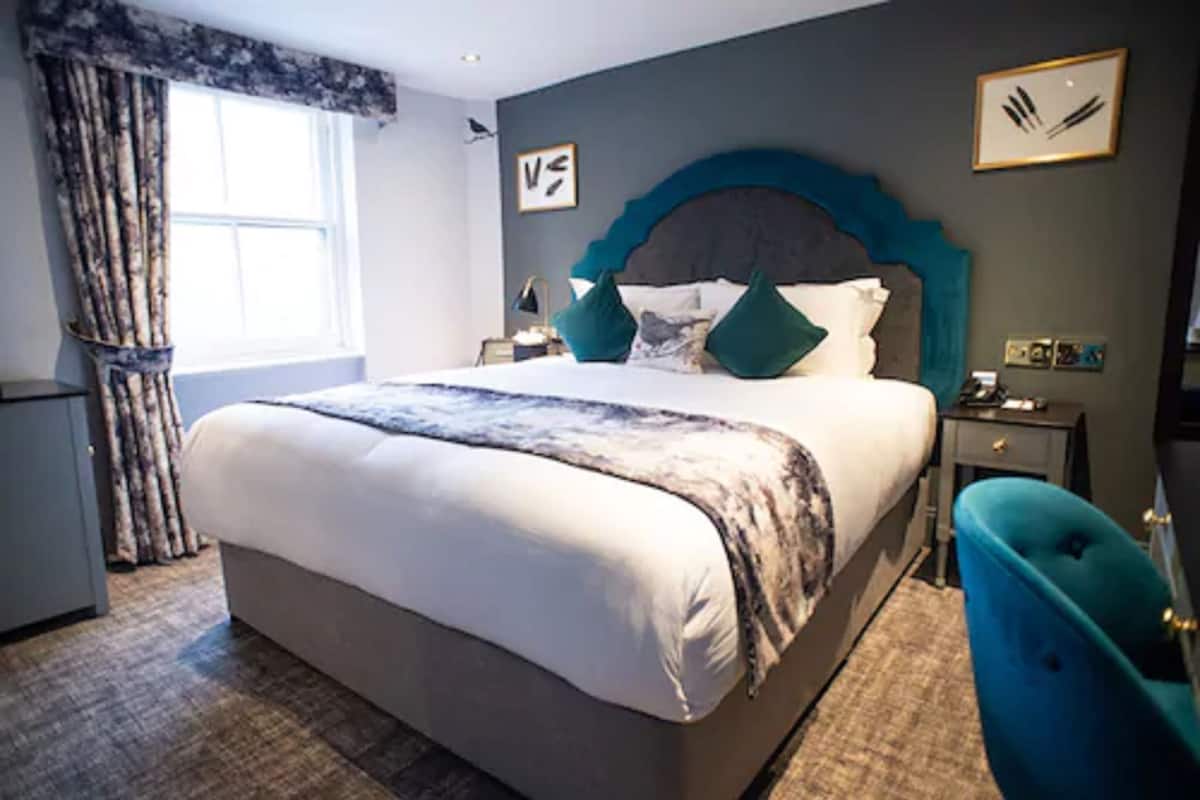 Deluxe tweepersoonskamer | Luxe beddengoed, een strijkplank/strijkijzer, gratis wifi, beddengoed