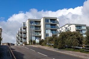 Building design - Seaview West Coast (Bournemouth)