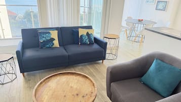 Luxury Apartment, 2 Bedrooms, Sea View (near beach and city center) | 2 bedrooms, Egyptian cotton sheets, premium bedding