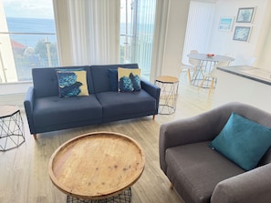 Luxury Apartment, 2 Bedrooms, Sea View (near beach and city center) | 2 bedrooms, Egyptian cotton sheets, premium bedding - Seaview West Coast (Bournemouth)