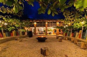 Porch - Latica Lodge (Veintisiete de Abril)