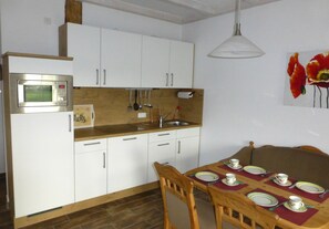 Condo, Multiple Beds, Non Smoking | Private kitchen - Lindenhof-Dangast (Varel)
