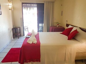 Standaard tweepersoonskamer, 1 queensize bed, niet-roken | Een minibar, een kluis op de kamer, verduisterende gordijnen