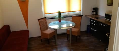 Apartment (incl. cleaning fee) | Living area | Flat-screen TV