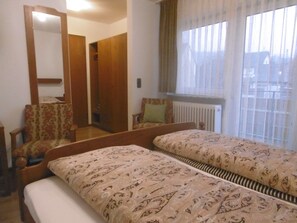 Double Room | Desk, free cribs/infant beds, free WiFi - Gasthaus Metzgerei Zur Linde (Kenzingen)