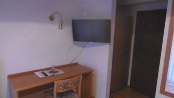 Einzelzimmer | Schreibtisch, kostenlose Babybetten, kostenloses WLAN