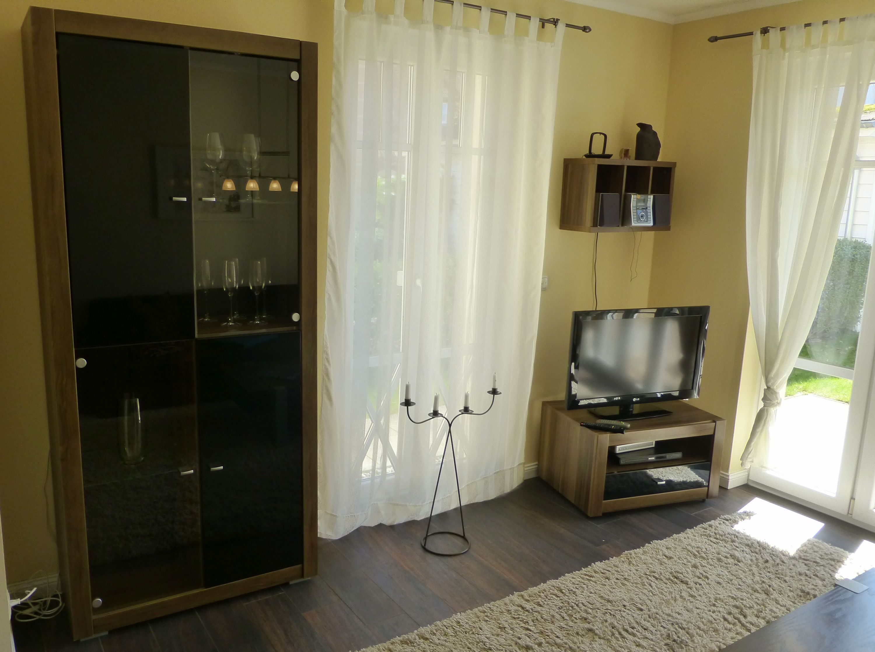 Apartemen, 2 kamar tidur | Ruang keluarga | TV layar datar