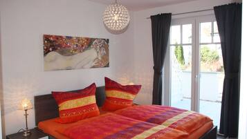 Apartment, 2 Bedrooms | 2 bedrooms, WiFi (free), individually decorated