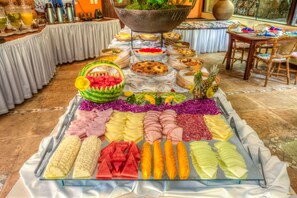 Desayuno buffet incluido todos los días 