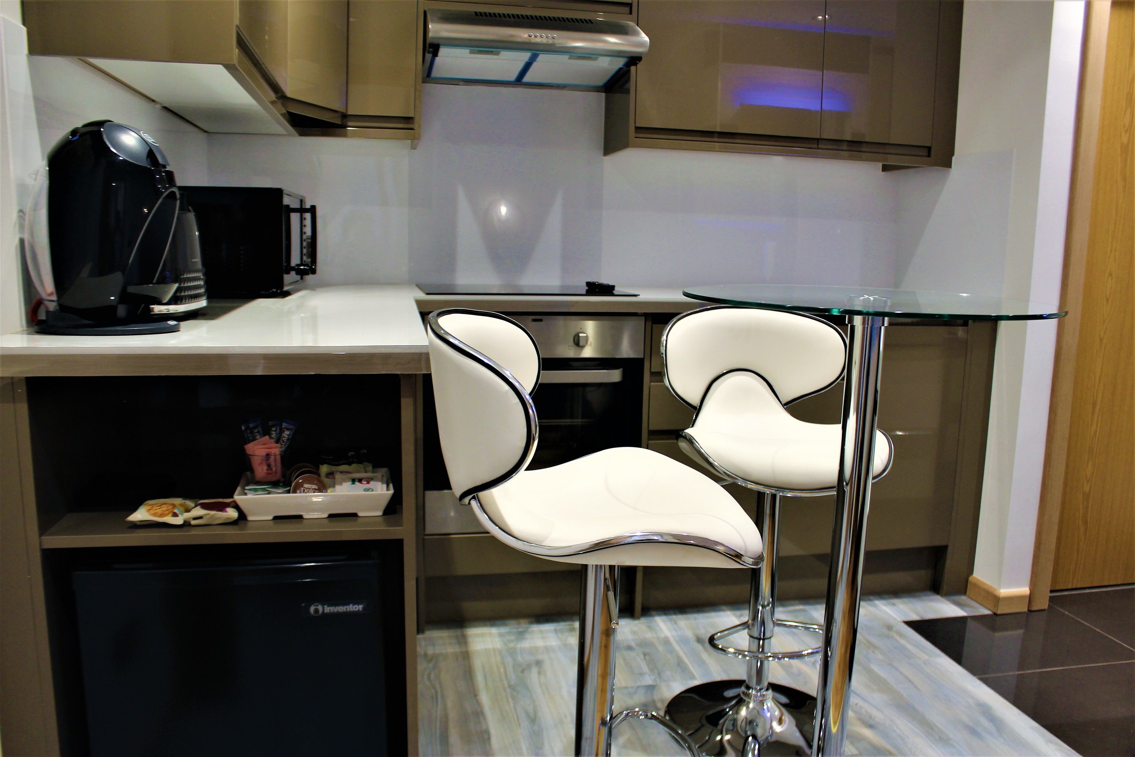 comfort studio, 2 single beds | 1 bedroom, minibar, iron/ironing board, free wifi