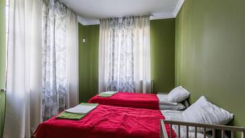 Ferienhaus, 6 Schlafzimmer | Schreibtisch, Bügeleisen/Bügelbrett, kostenlose Babybetten