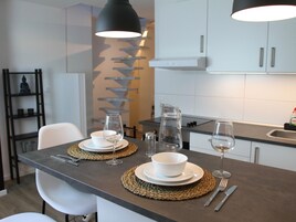 Design-Studio, eigenes Bad, Stadtblick (Maisonette) | Verschiedenes