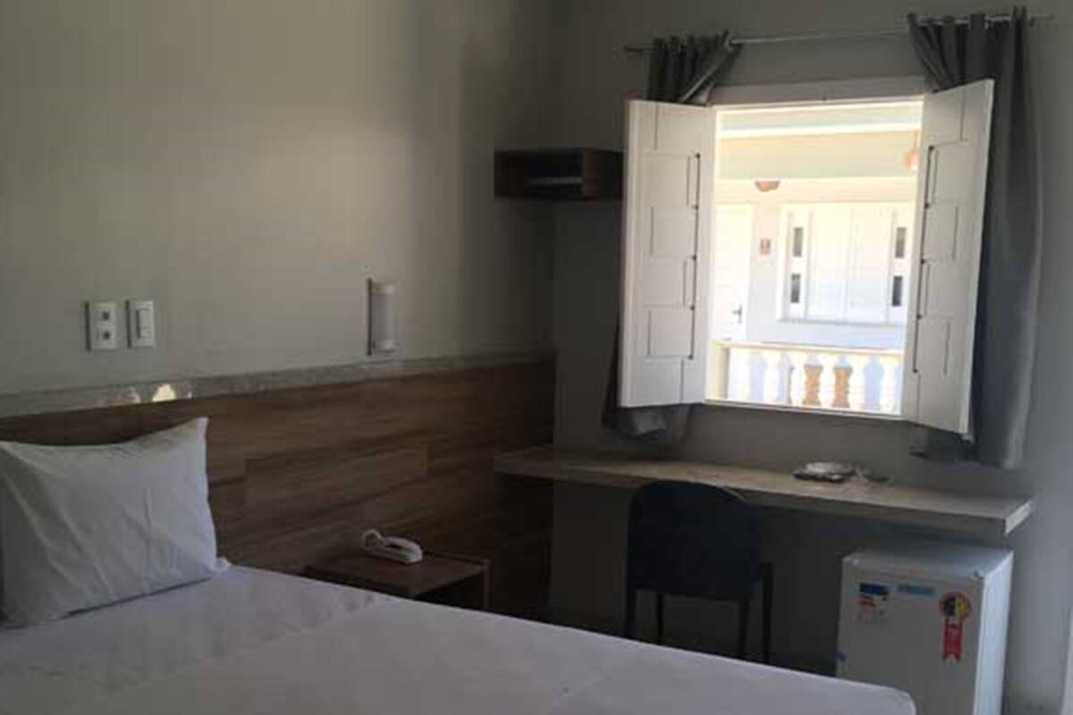 20 bedrooms, hypo-allergenic bedding available, desk, blackout drapes