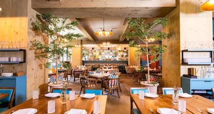 Home2 Suites by Hilton Chicago River North