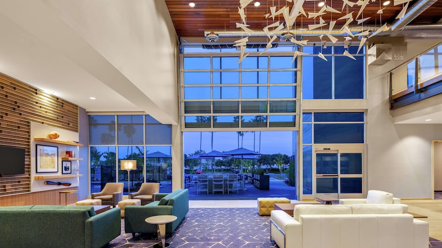 Hampton Inn & Suites San Diego Airport Liberty Station