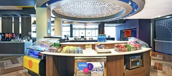 Tru by Hilton Grand Rapids Airport