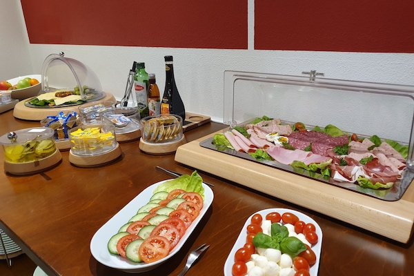 Petit déjeuner buffet compris tous les jours