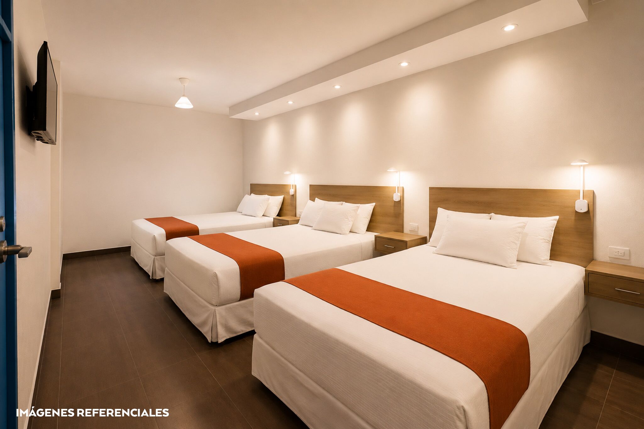Suite familiar, varias camas, terraza | Ropa de cama de alta calidad, edredones de plumas, minibar