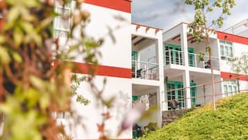 Family Bungalow | 2 bedrooms, premium bedding, down duvets, minibar