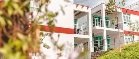 Bungalow Keluarga | 2 kamar tidur, seprai premium, selimut bulu angsa, dan minibar