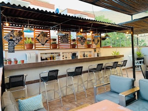 Bar (en la propiedad)