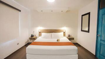 Quarto tradicional | Roupas de cama premium, edredons de pluma, individualmente decorados