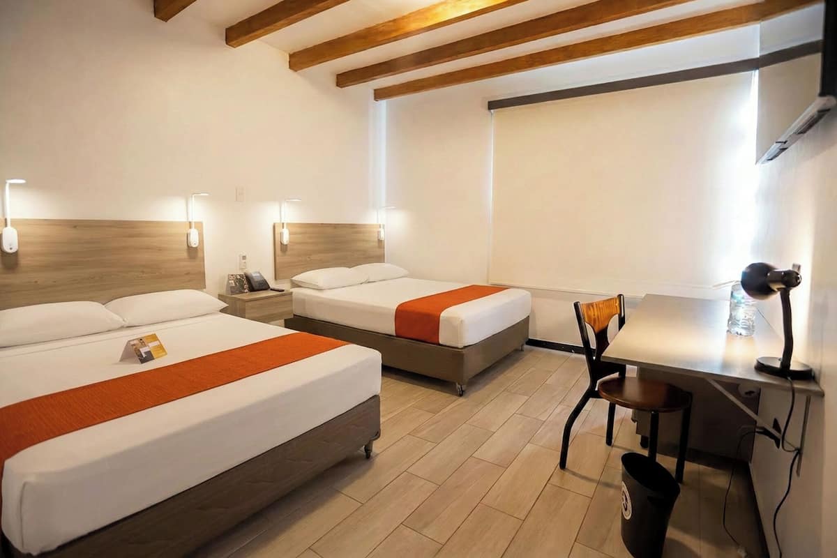 Traditional Twin Room | Premium bedding, down duvets, individually decorated