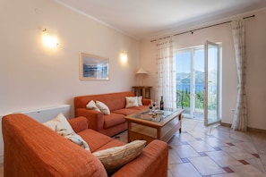 Lägenhet (Villa Alegria Cavtat - Two Bedroom Ap) | Vardagsrum | Platt-tv